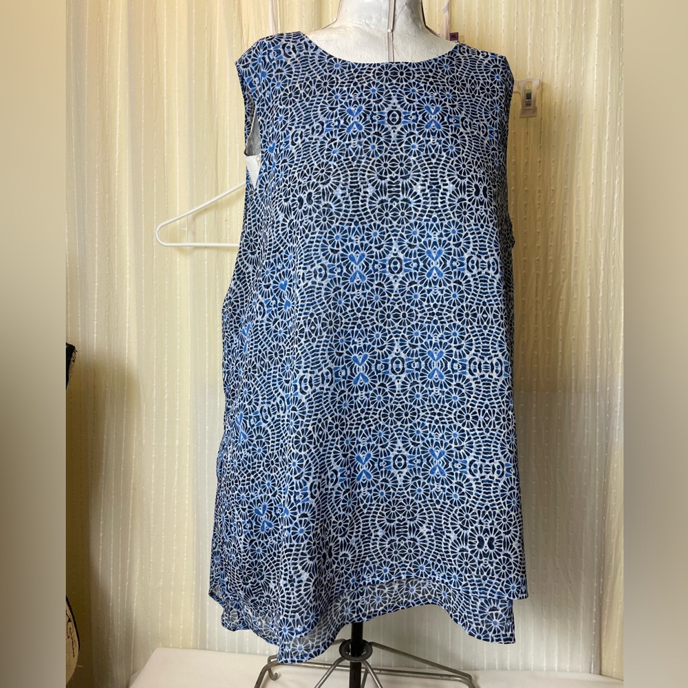 A line  Blue & White Sleeveless Blouse tunic